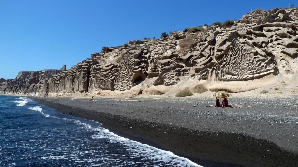 santorini-vlychada-beach